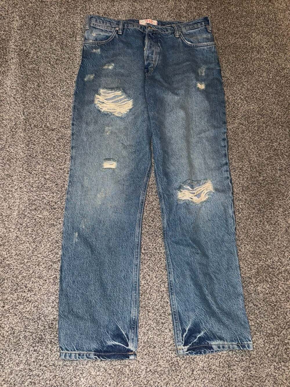 We The Free Twenty Eight Distressed Jeans Size 28 Blue